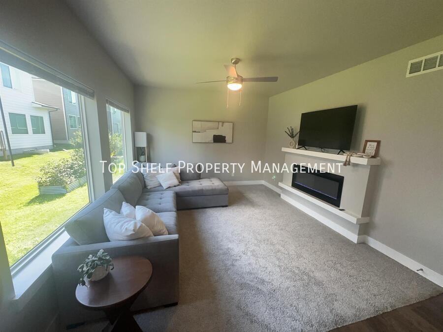 17110 Blue Sage Lane - Photo 2 of 16