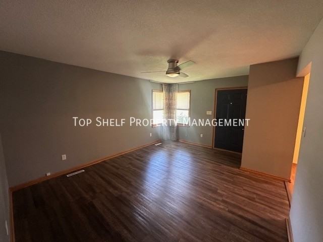 312 Ne Harvey St - Photo 2 of 11