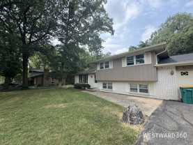 16 Longwood Dr - Photo 1 of 1