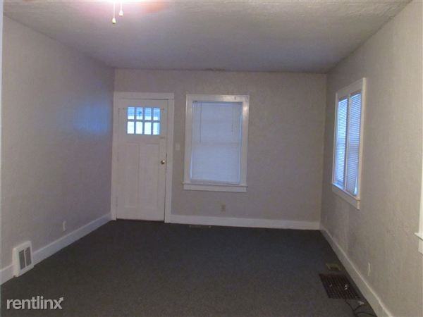 1004 Seymour Ave - Photo 3 of 13