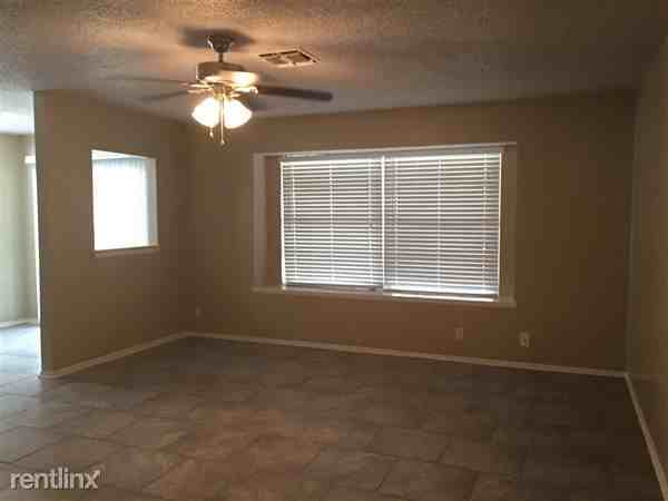 5015 Walt Schirra St - Photo 3 of 8