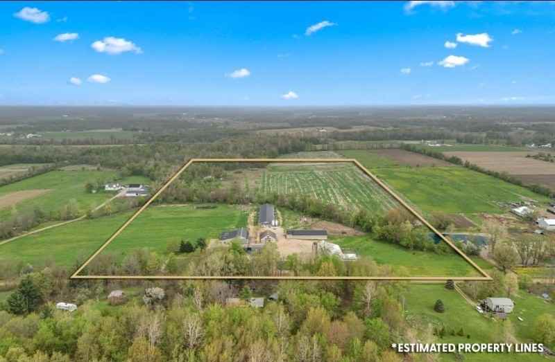 810 Newton Rd - Photo 2 of 11