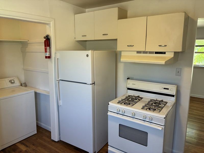 1502 E Buena Ventura St - Photo 2 of 6