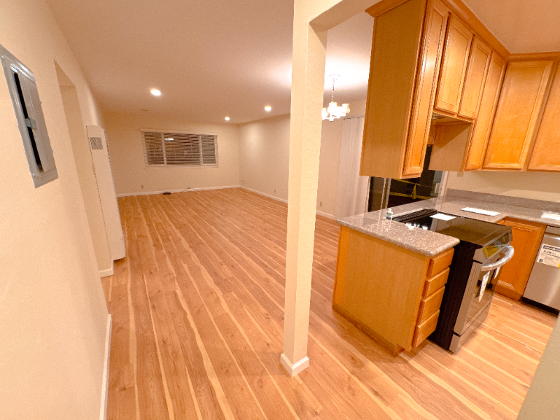 552 Everett Ave #6 - Photo 2 of 20