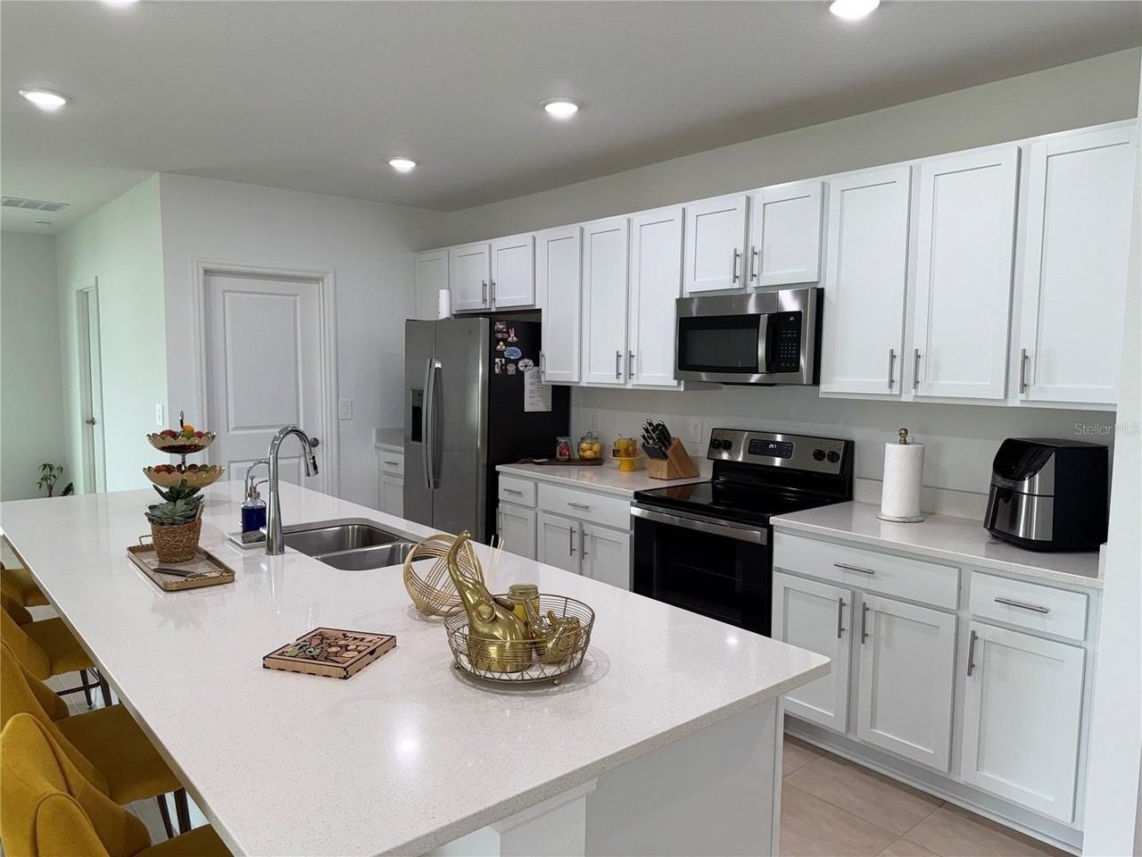 121 Citrine Loop - Photo 7 of 40