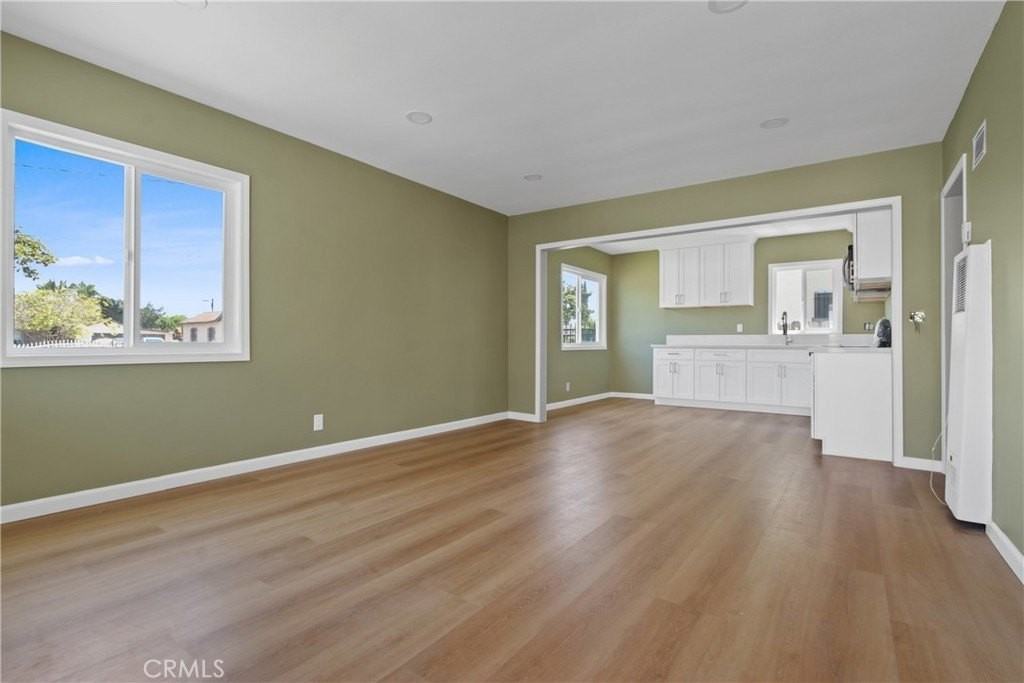 3666 W 113th St - Photo 4 of 15