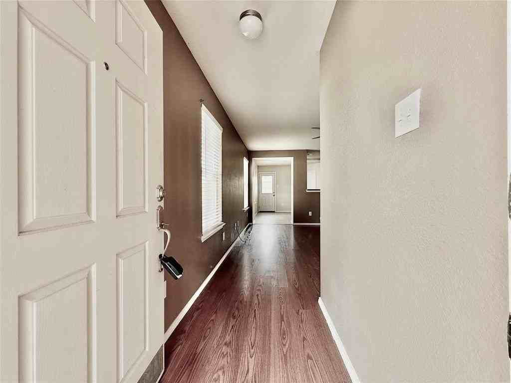 5912 Ridge Lake Dr - Photo 7 of 27