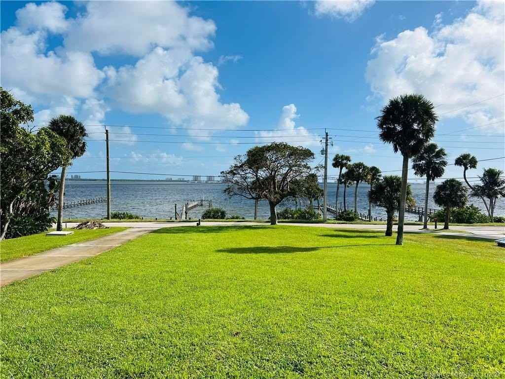 12845 S Indian River Dr - Photo 3 of 50