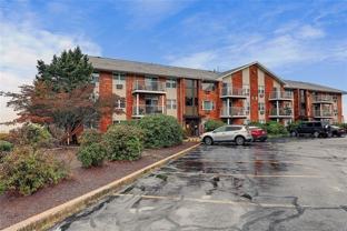 37 Bullocks Point Ave #3C - Photo 1 of 1
