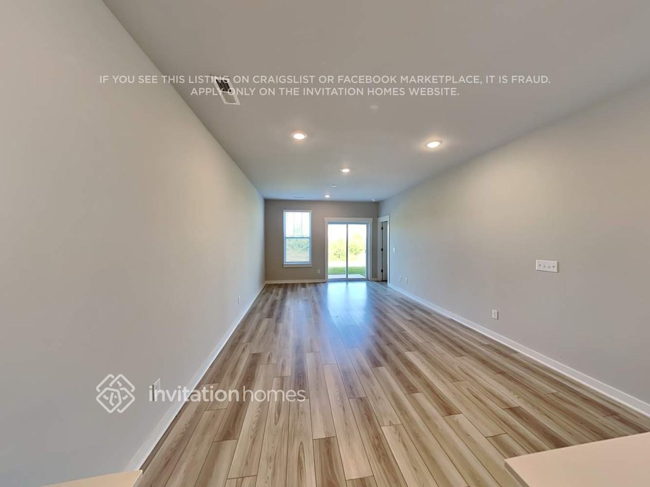 781 Mickelson Way - Photo 5 of 19