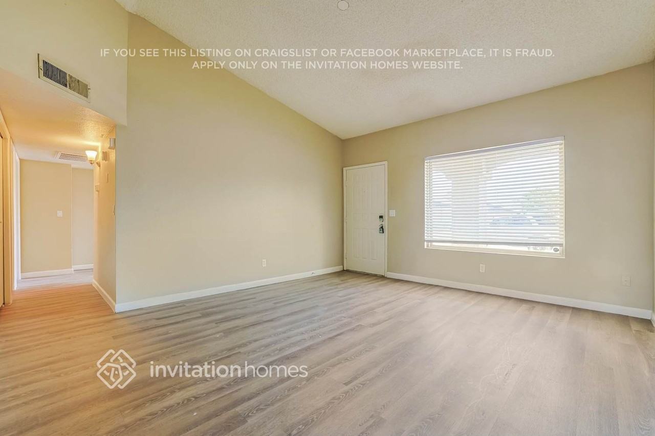 1417 W Curry St - Photo 3 of 17