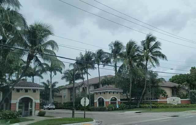 4155 N Haverhill Rd - Photo 2 of 21