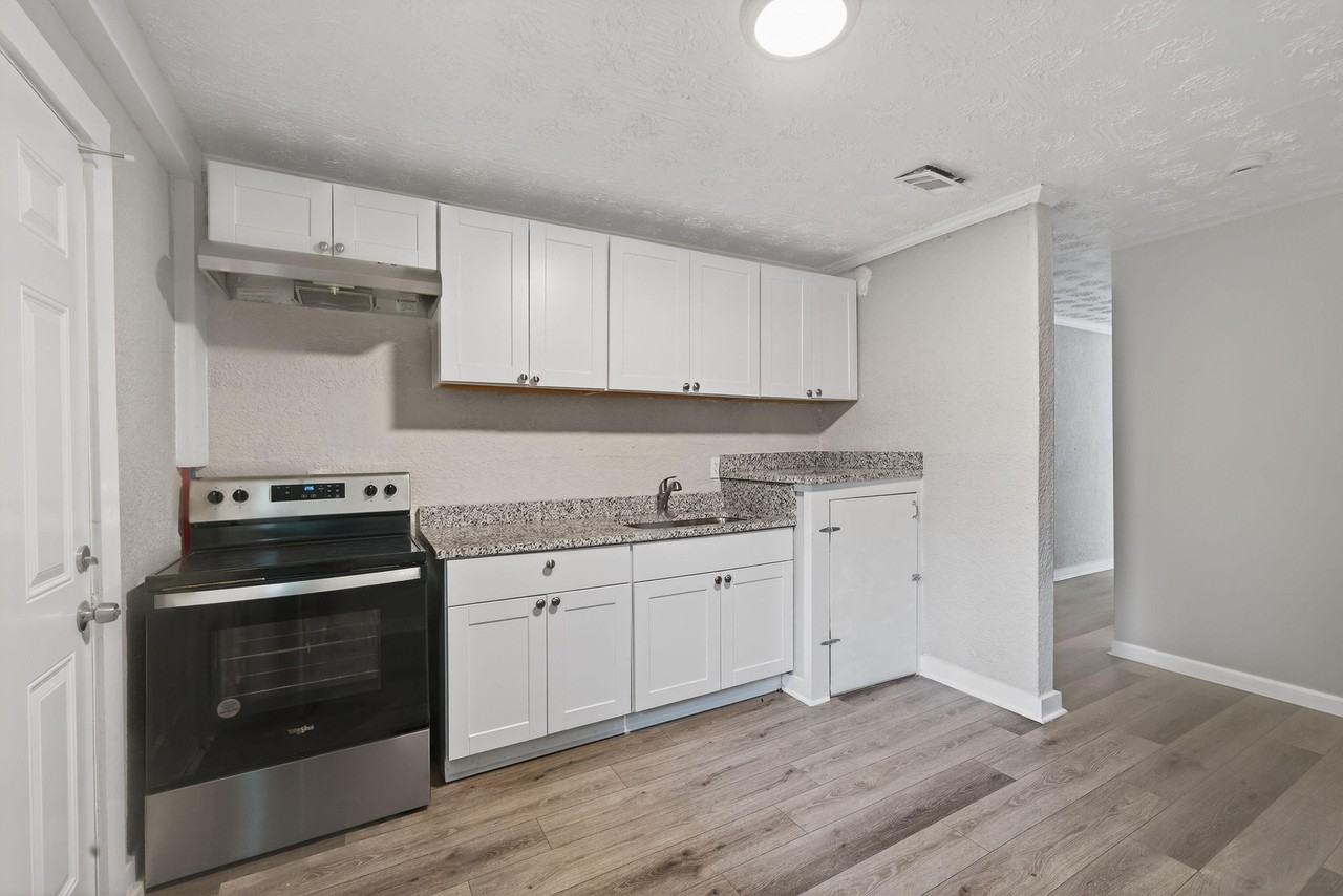 Madrid St - Photo 4 of 8