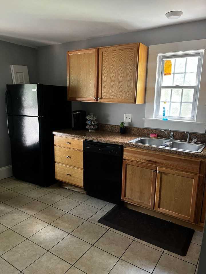 Plymouth Ave - Photo 3 of 4