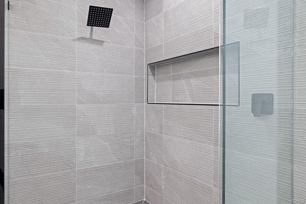 11245 Greenlawn Ave - Photo 3 of 8