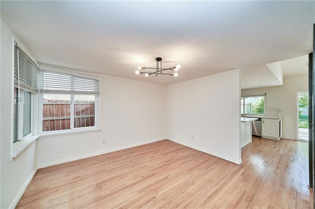 19910 Cantara St - Photo 3 of 8