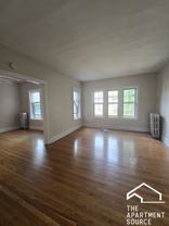 828 Reba Pl #3S - Photo 1 of 1