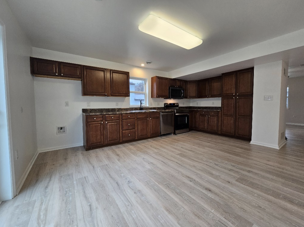 414 S 6th St #414 - Photo 4 of 4