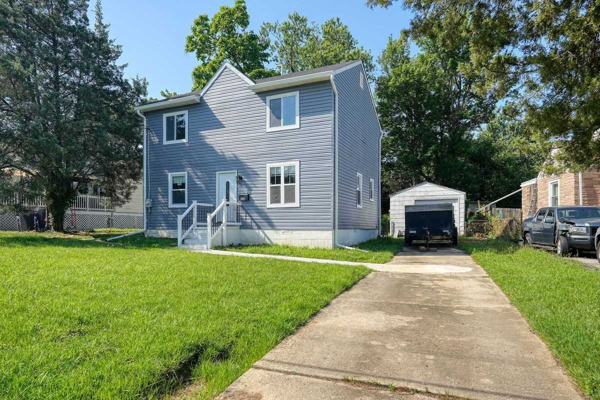 112 Fox Way - Photo 2 of 46