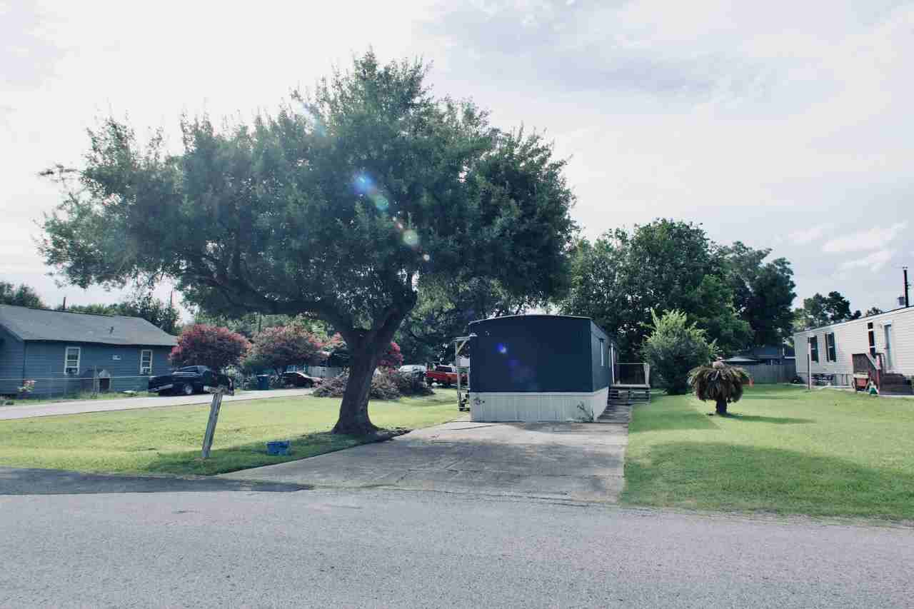 715 Louisiana St #NA - Photo 2 of 8