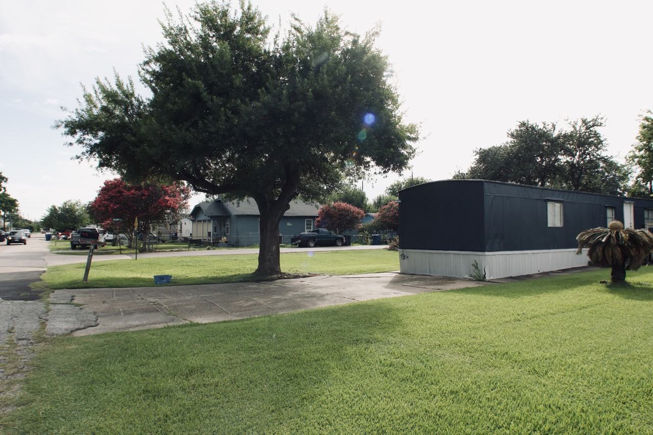 715 Louisiana St #NA - Photo 3 of 8