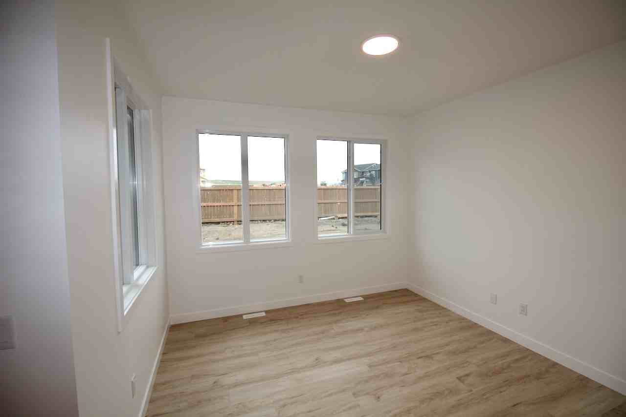 6414 27 Ave Sw Uppr - Photo 2 of 21