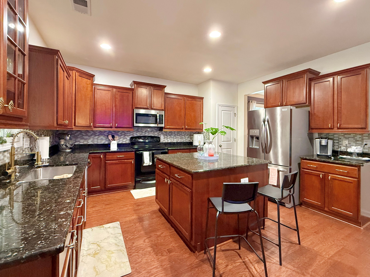 126 Comiskey Park Cir - Photo 5 of 20