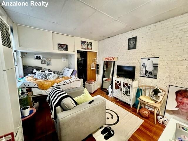 23 Sheafe St #3R - Photo 2 of 7