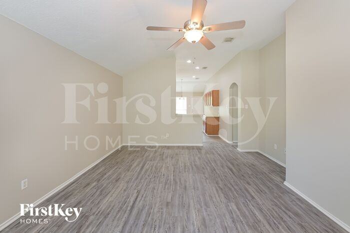 17111 Cutter Way - Photo 3 of 16