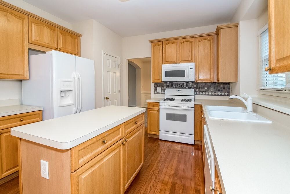 312 Viceroy Curv - Photo 6 of 16