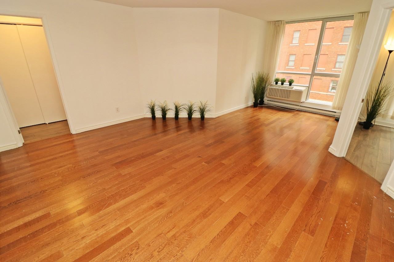 88 Rue Charlotte #615 - Photo 3 of 23