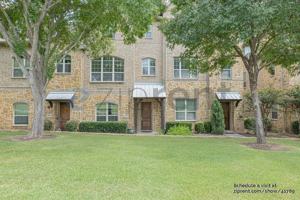 featured image of 527 W Royal Ln