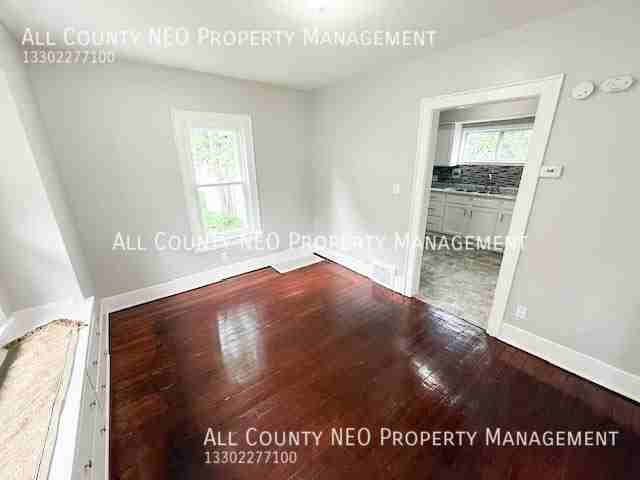 1114 Herberich Ave - Photo 7 of 21