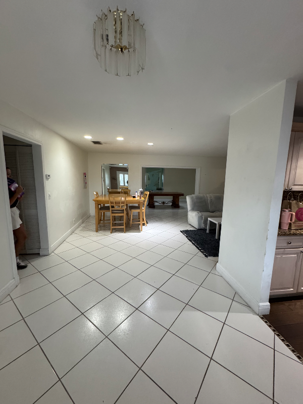 19323 Carolina Cir #4-2 - Photo 5 of 35