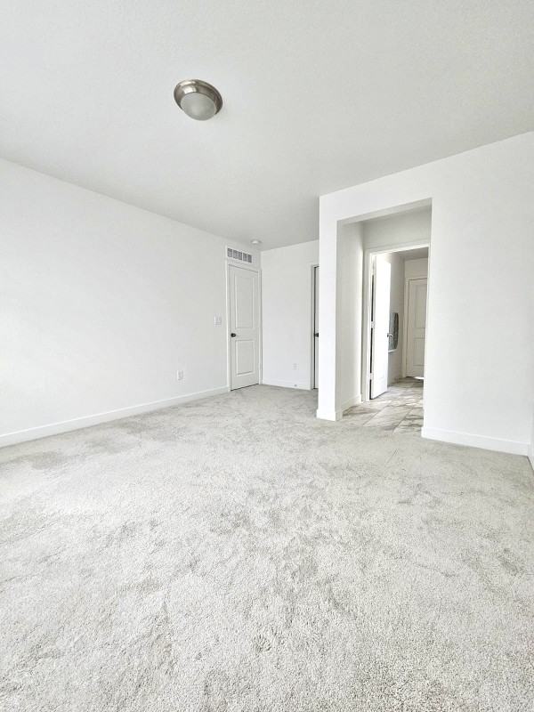 148 Fairfax St - Photo 2 of 5