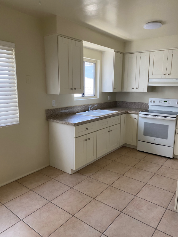 4532 W 173rd St #4 - Photo 3 of 9