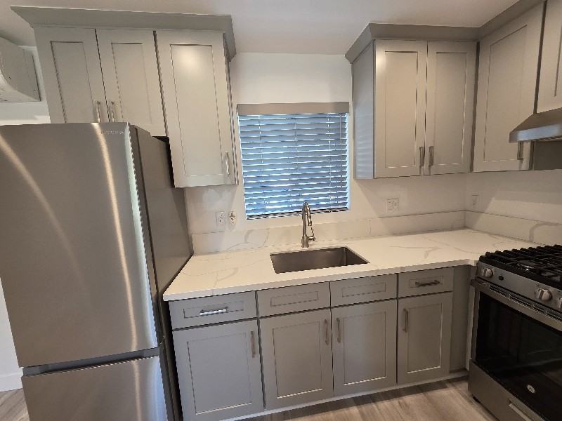 308 E Elmwood Ave #102 - Photo 6 of 12