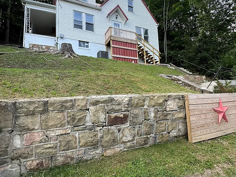 600 Nicholas St - Photo 2 of 20