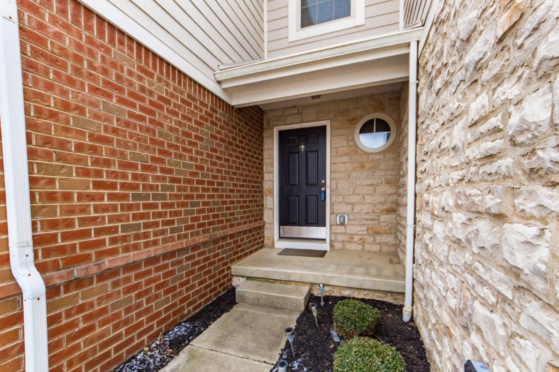 903 Adara Dr - Photo 2 of 22