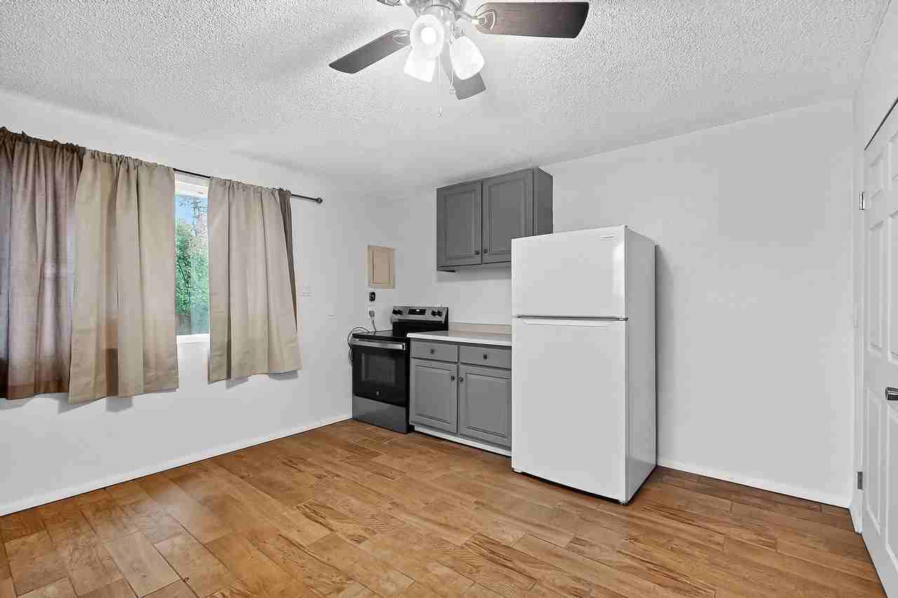 4109 Comanche Rd Ne #NA - Photo 3 of 46