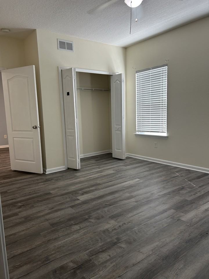 4991 Key Lime Dr #205 - Photo 6 of 16