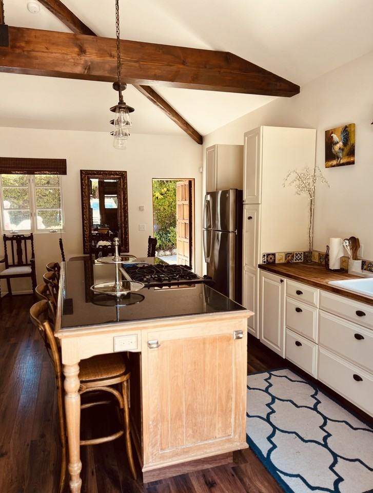 1360 E Valley Rd #NA - Photo 2 of 7