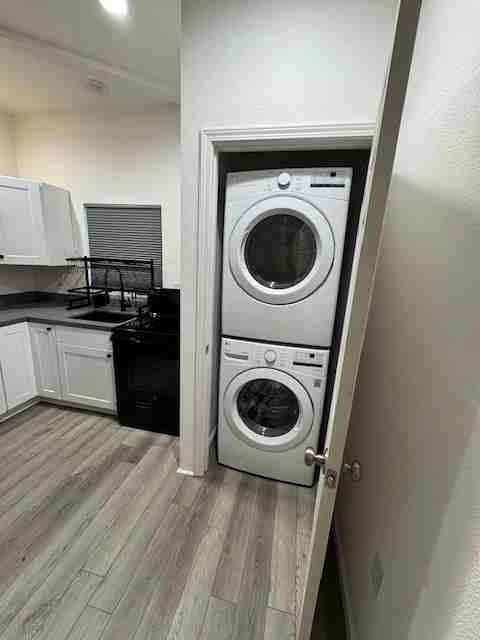 3010 Juniper Ct #B - Photo 2 of 11