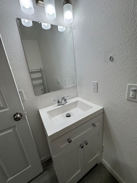 3010 Juniper Ct #B - Photo 6 of 11