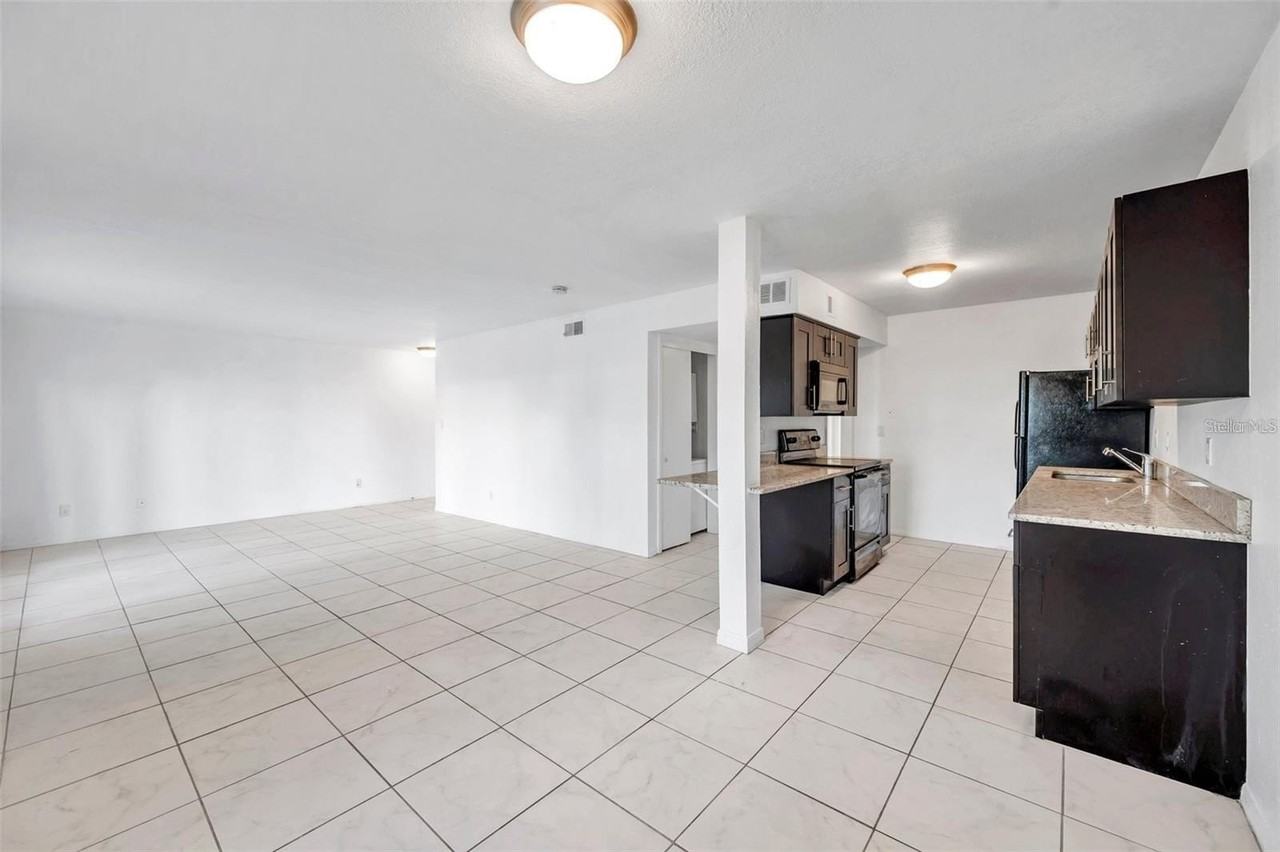 107 Seahorse Dr Se #A - Photo 5 of 19