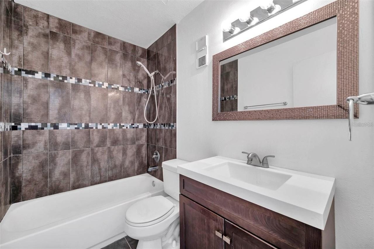 107 Seahorse Dr Se #A - Photo 7 of 19