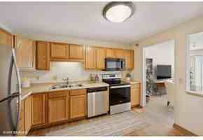 featured image of 3100 Glen Oaks Ave