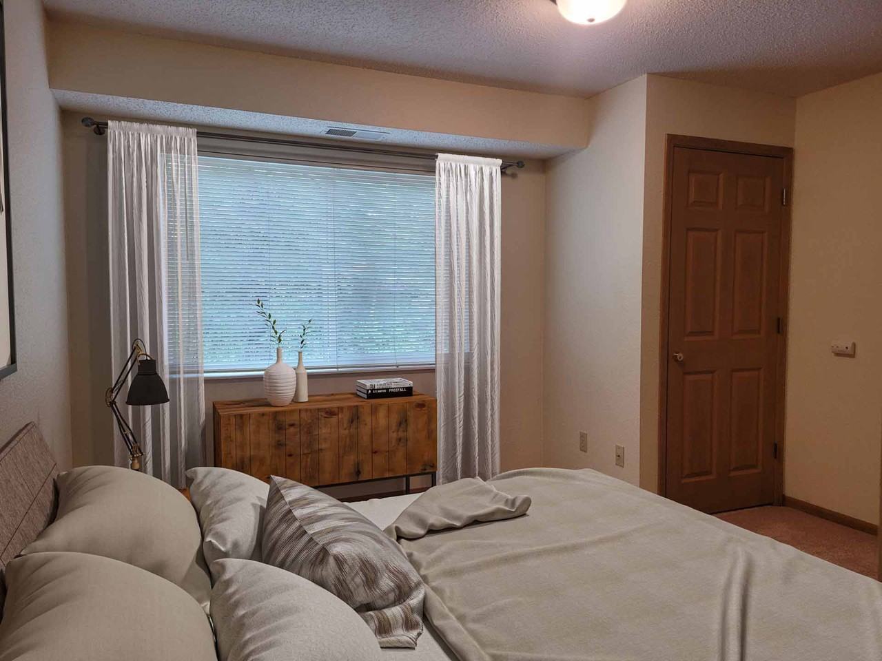 Lakewood Place Apartments - Photo 3 of 41