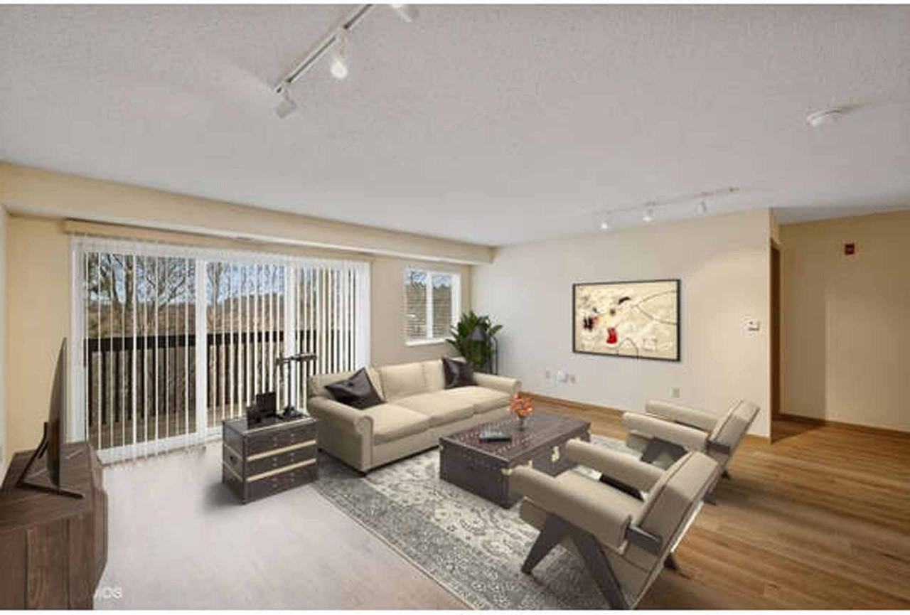 Lakewood Place Apartments - Photo 4 of 41