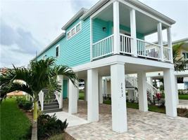 featured image of 2632 Ne Pelican Way